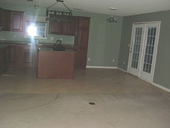 3rd image of 7461 Hunters Horn Dr