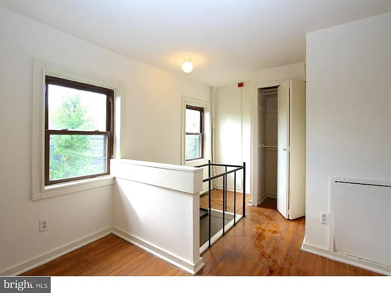 415 S 11th St #3F — Photo 9