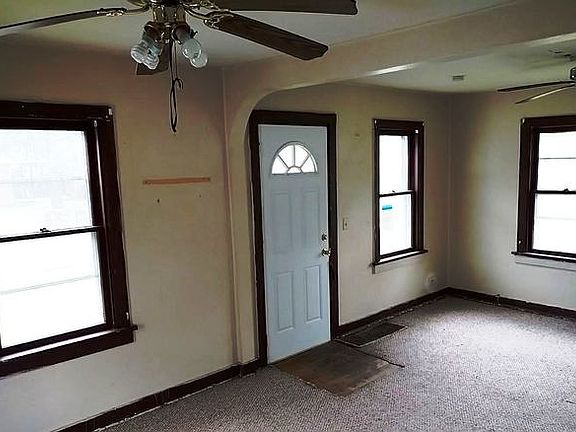 3rd image of 340 Burr Oak Ave