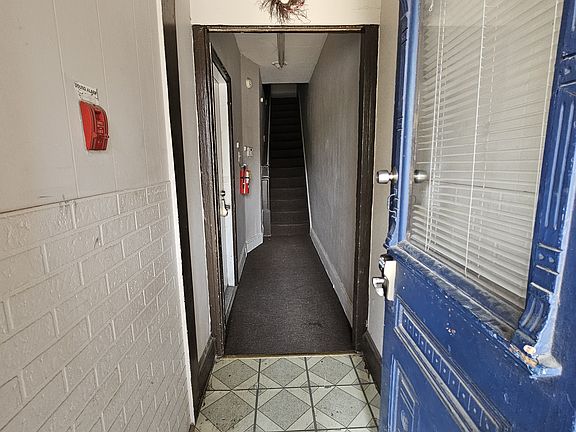 4th image of 1119 Cottman Ave #2