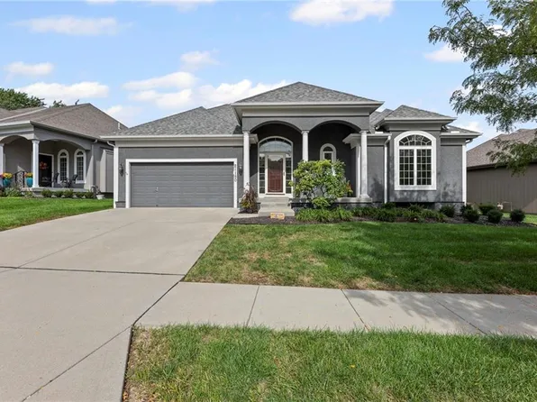 21150 W 115th St, Olathe, KS 66061