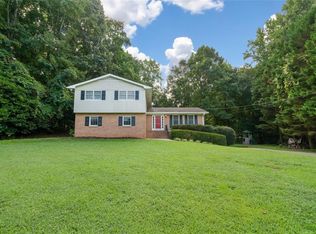 6742 Ramundo Dr, Doraville, GA 30360