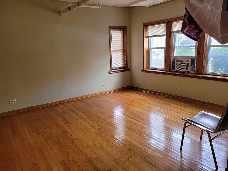 1st image of 6442 N Claremont Ave #G