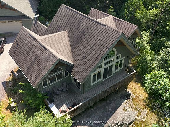 2nd image of 9 Desmasdons Rd