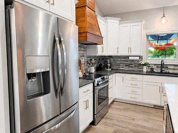5th image of 9807 Northridge Cir