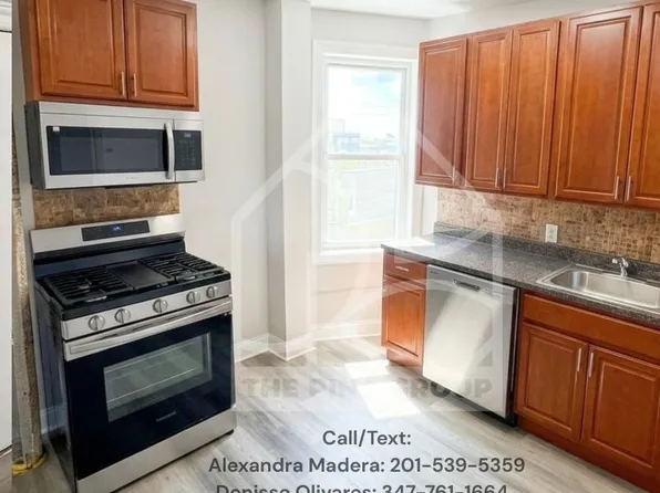 6119 Park Avenue image 1 of 7