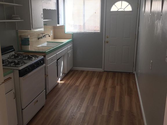 3rd image of 4111 1/2 Hamilton St