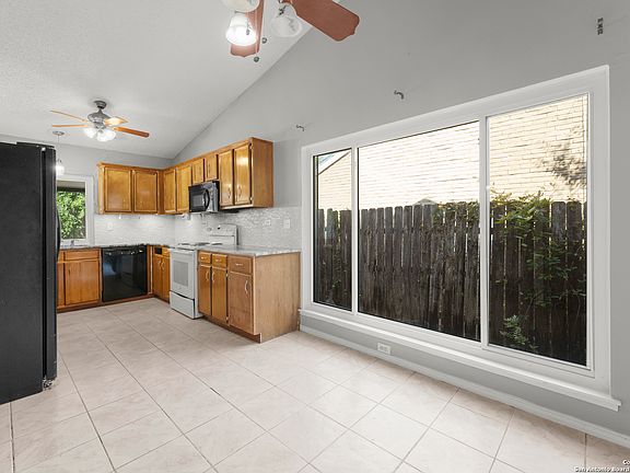 4th image of 4638 LA LOMA