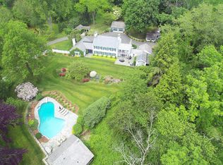 36 Chestnut Woods Rd, Redding, CT 06896