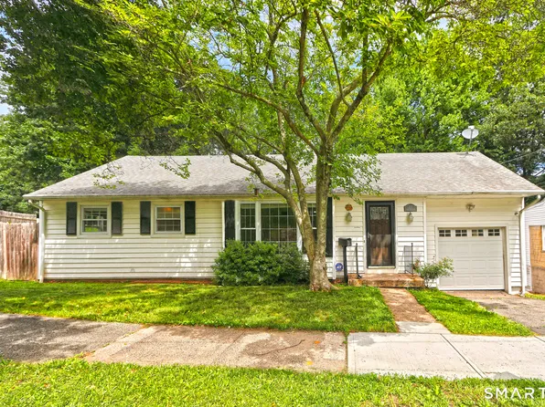 110 Roger White Drive, New Haven, CT 06511