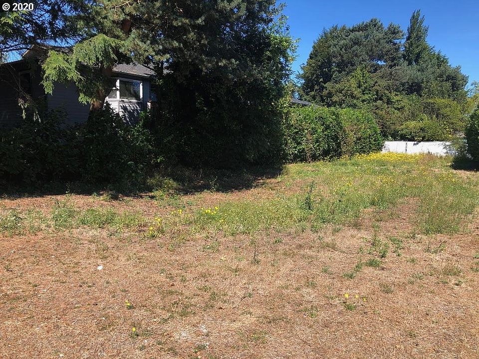 2nd image of 804 4th St