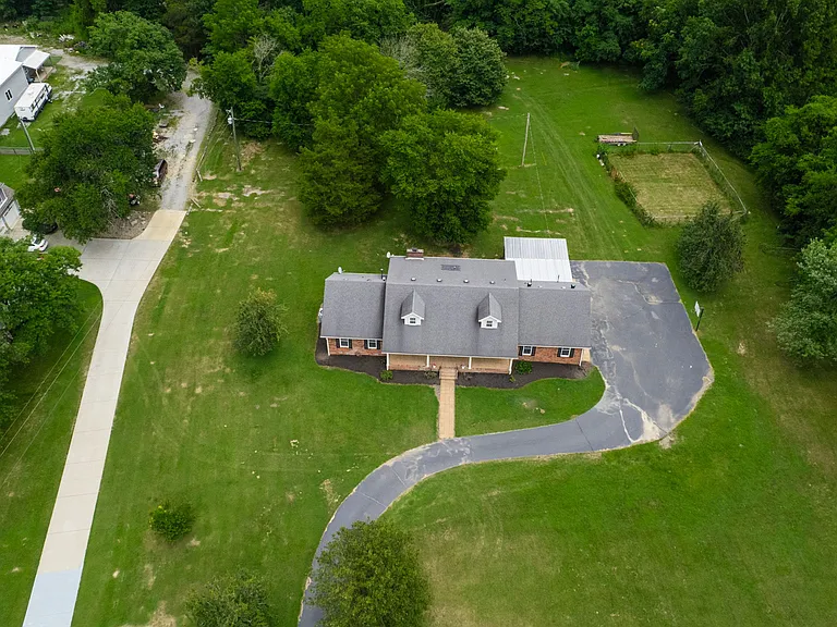 2369 Cairo Bend Rd — Photo 37