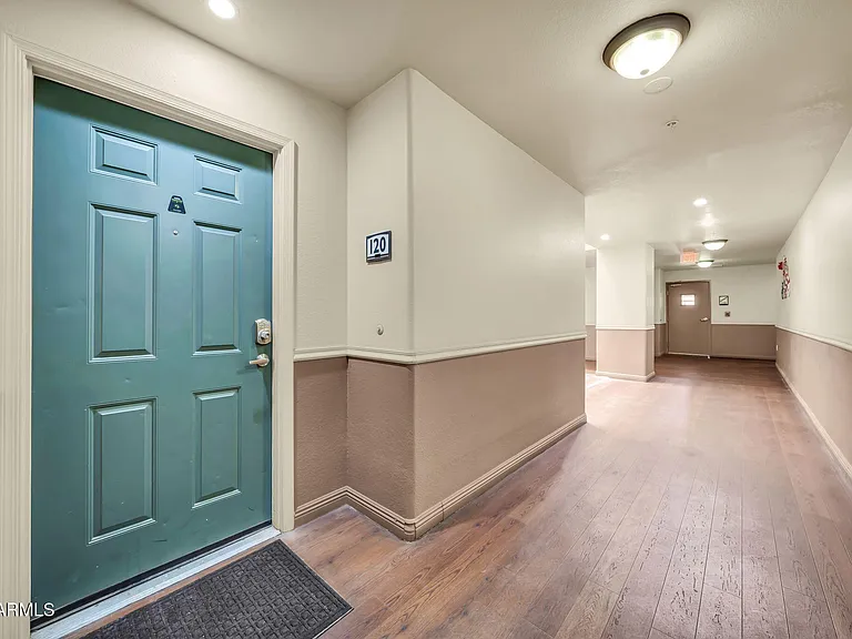 9820 N Central Ave #120 — Photo 8