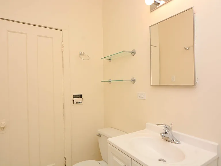 4873 N Talman Ave #3 — Photo 20