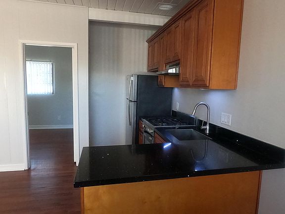 4th image of 3815 Vermont St APT 8