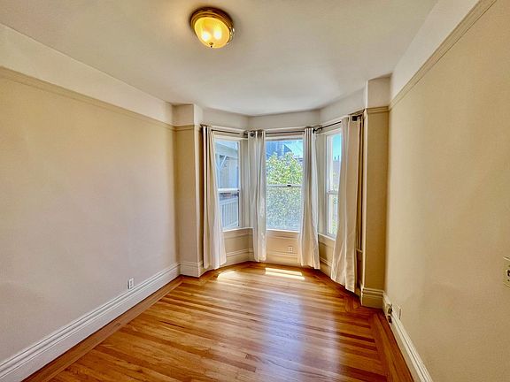 5th image of 1369 Sacramento St #2