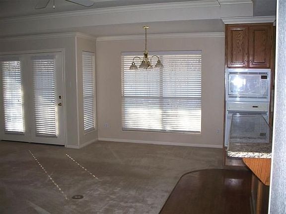 5th image of 720 Meadow Mountain Dr