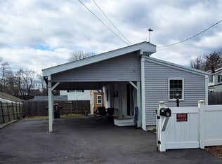7 Walnut St, Dartmouth, MA 02747