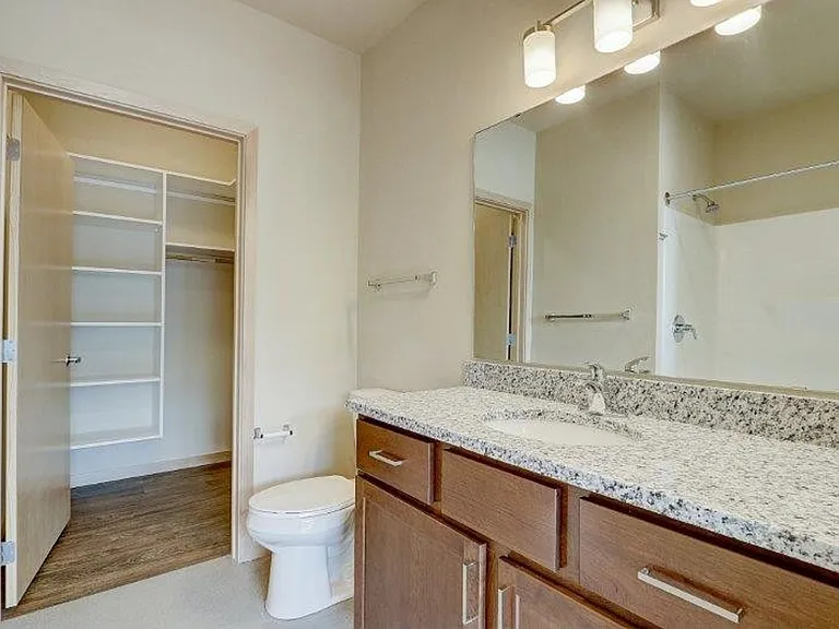 The Compass Apartments — Photo 19