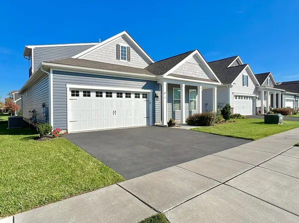 6 Preston Ln, Delanco, NJ 08075