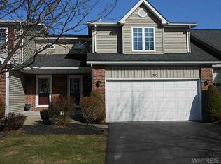 30 Towne Square Dr, Lancaster, NY