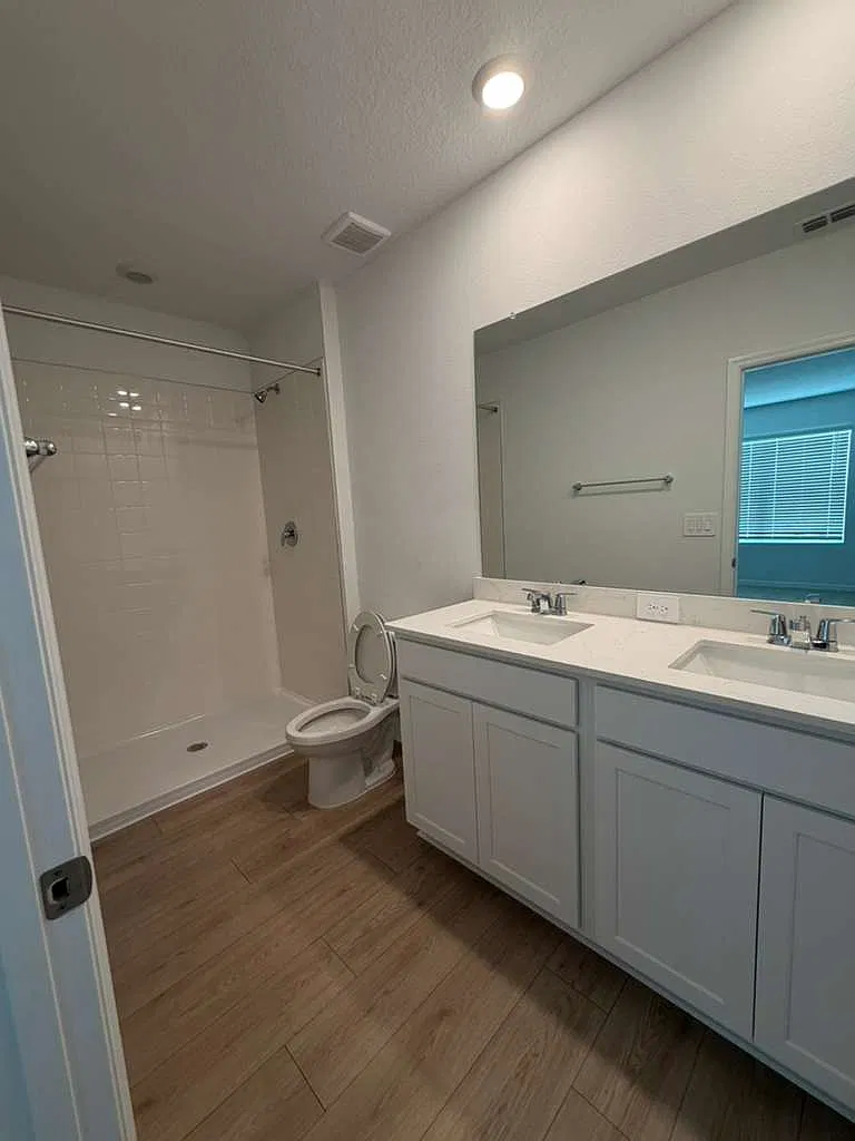 3 bed, 1673 sqft, $2,099 — Photo 2