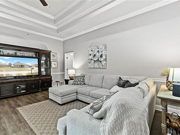 4th image of 23885 Flynt Dr