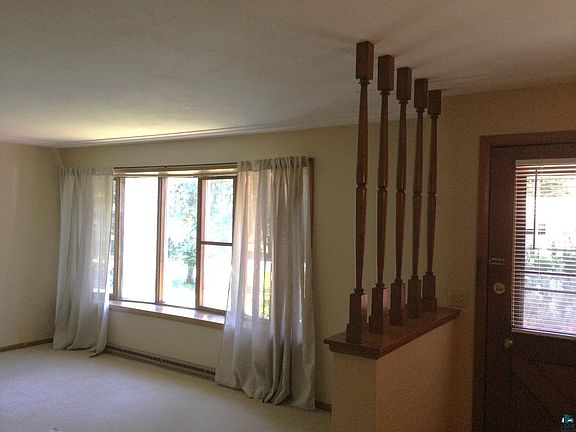 3rd image of 3816 Crescent View Ave