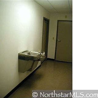 4th image of 1041 N Knowles Ave