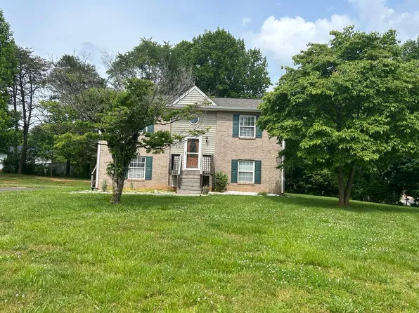 201 Dove Ct, Lynchburg, VA 24501