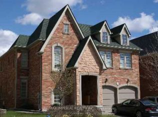 21 Ormsby Ct Floor 2, Richmond Hill, ON L4B 4P8