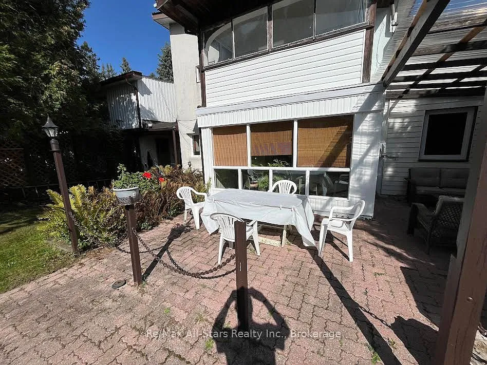 2 bed, $2,000 — Photo 2
