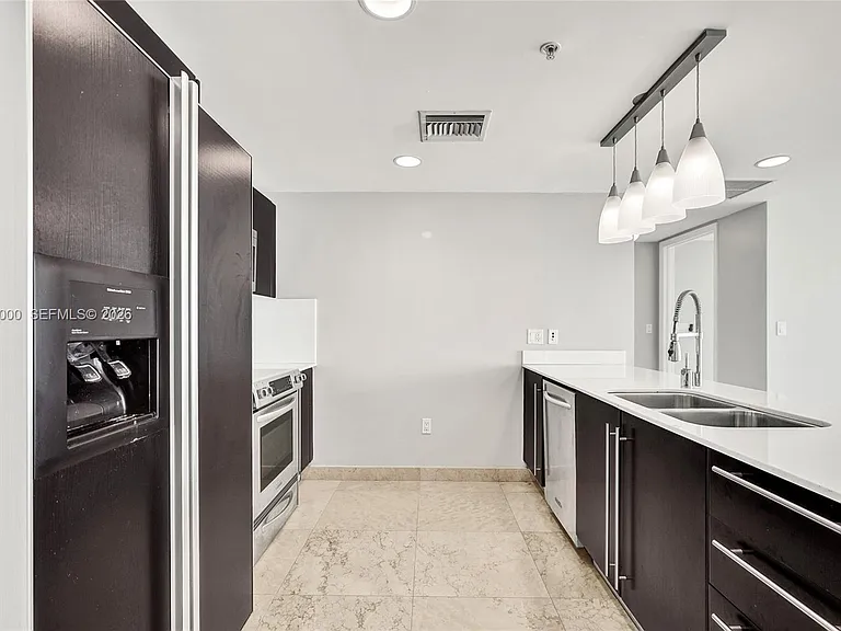 665 NE 25th St #2303 — Photo 5