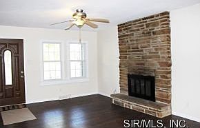 4th image of 20 Wilson Park Dr