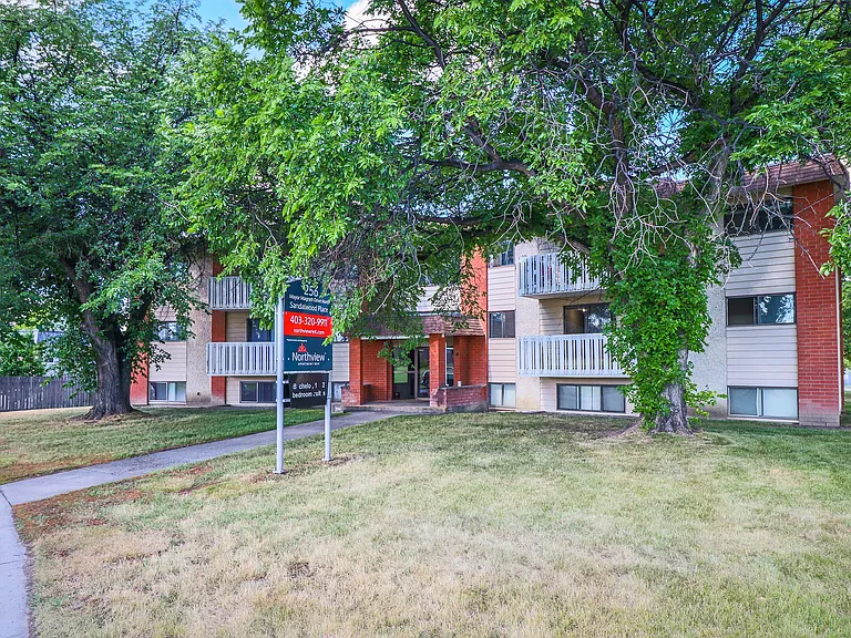 256 Mayor Magrath Dr N — Photo 17