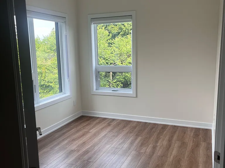 630 Churchill Ave N #304 — Photo 10