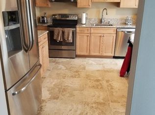 140 Cherokee Rd, Lafayette, NJ 07848