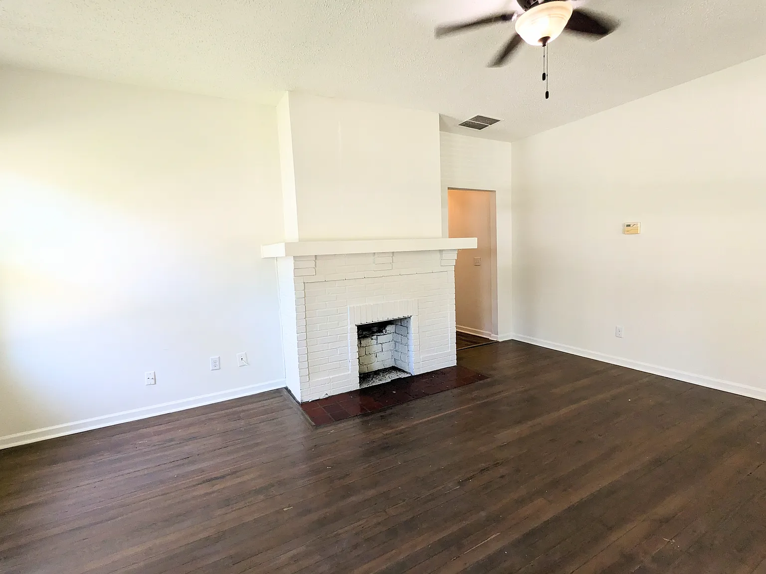 4 bed, 1364 sqft, $1,499 — Photo 4