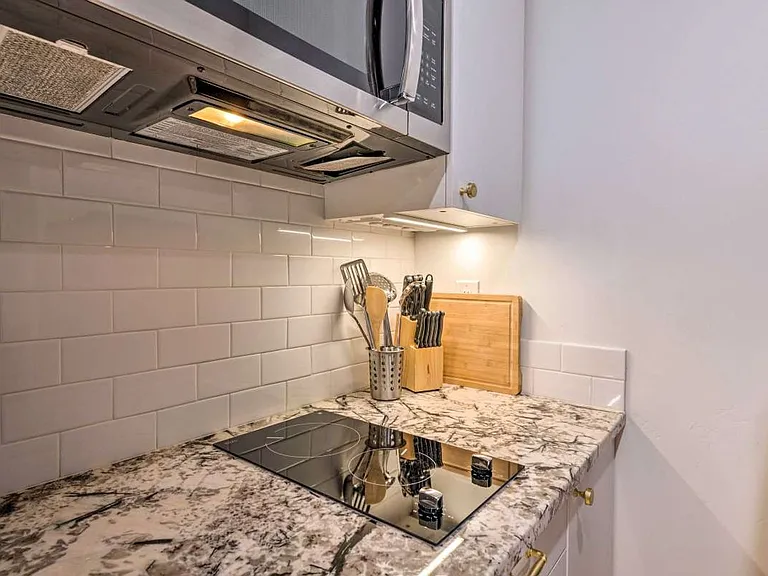 2324 S Green St #U3 — Photo 10