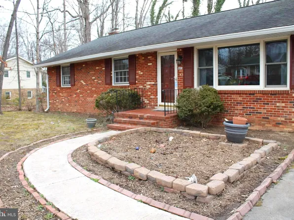 328 Tulip Cir, Fredericksburg, VA 22408