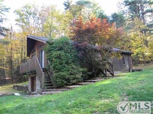 92 Oakridge Rd, Greenfield Park, NY 12435