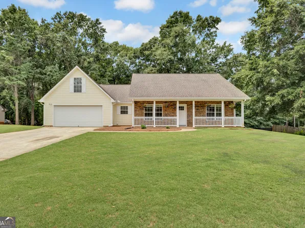 242 Richmond Dr, Social Circle, GA 30025