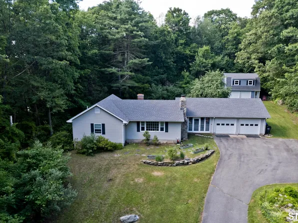 15 Greaves Road East, Stafford, CT 06076