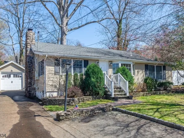 53 Laurel Dr, Wayne Twp., NJ 07470