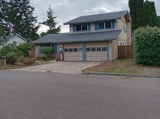 1305 Laurel St, Florence, OR 97439