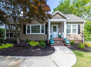 215 N B St, Easley, SC 29640