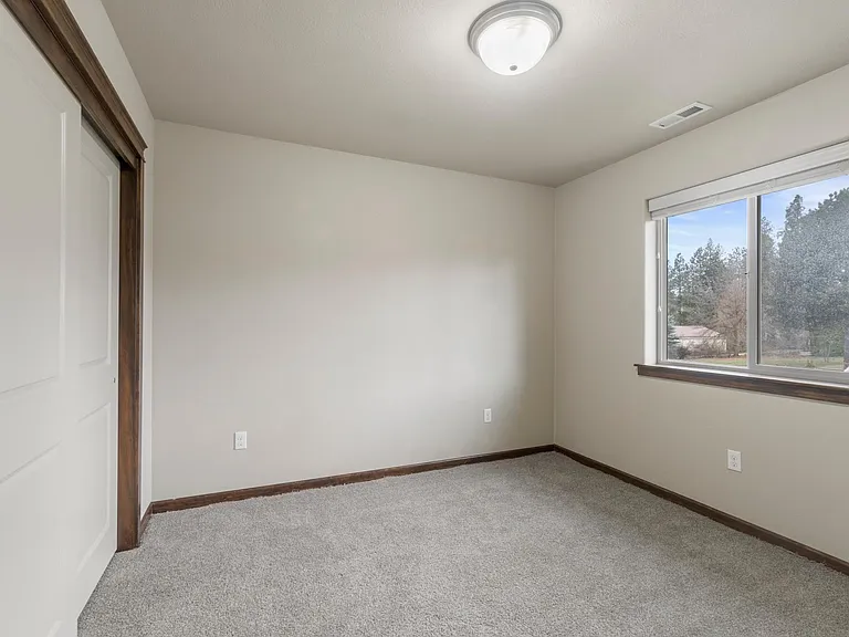 3091 N Sherwood Dr — Photo 23