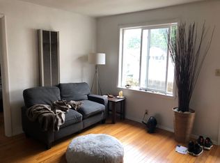 913 W Church St #11224411, Champaign, IL 61821