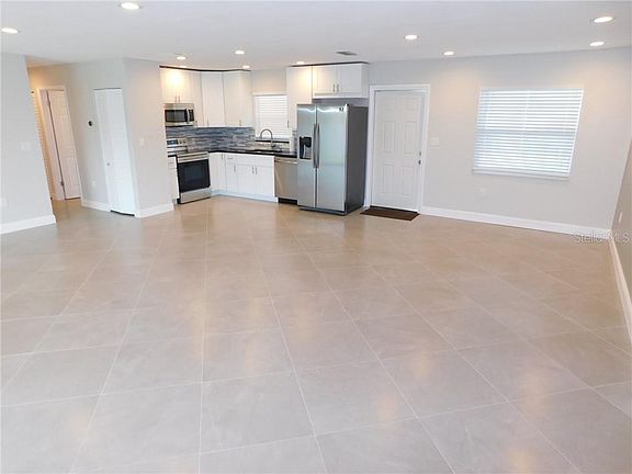 4th image of 5815 Erin Ln S #D