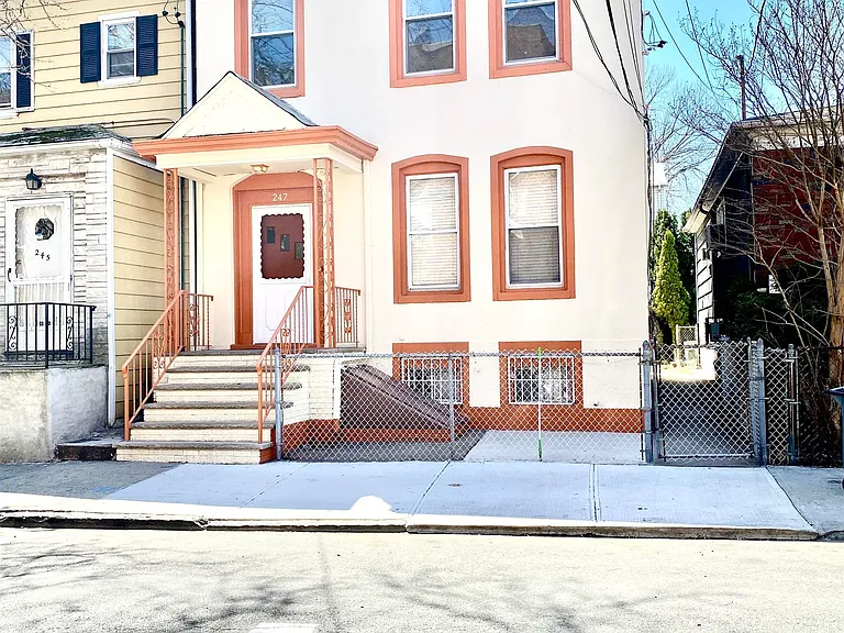 247 Clendenny Ave #1 — Photo 13